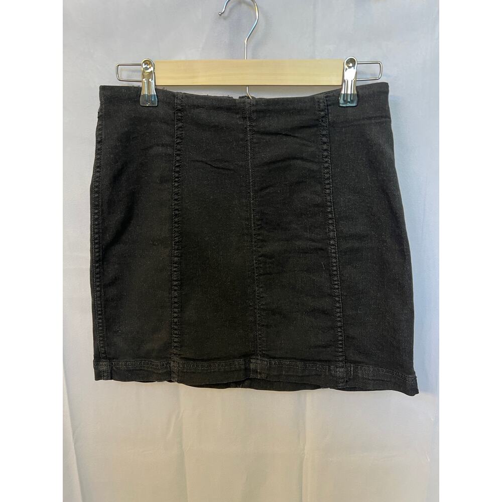 Free People Sz 6 Modern Femme‎ Black Stretch Denim Mini Skirt
